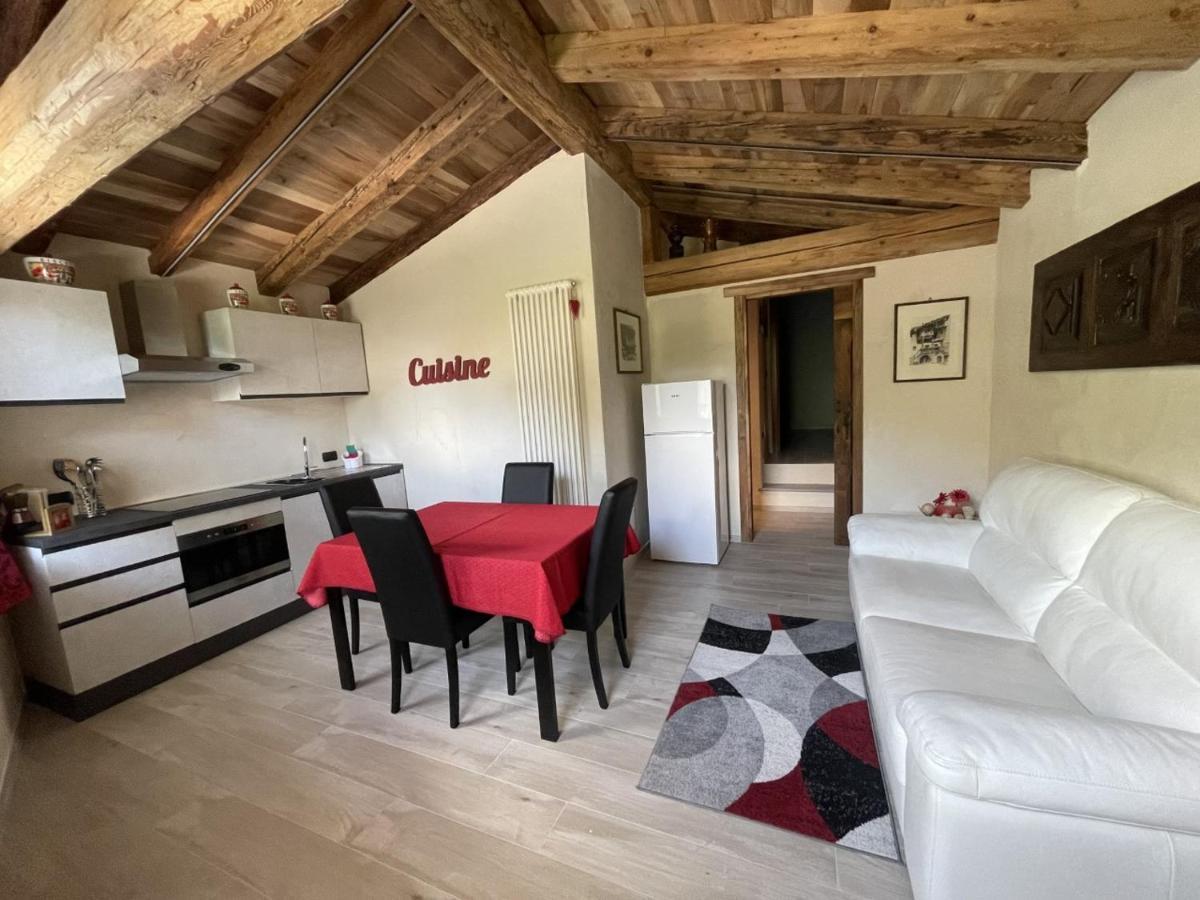 Profumo Di Legno Apartamento Aosta Exterior foto