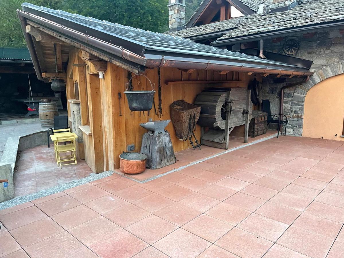 Profumo Di Legno Apartamento Aosta Exterior foto